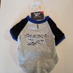 Reebok Pet Gray and Blue T-Shirt, Small